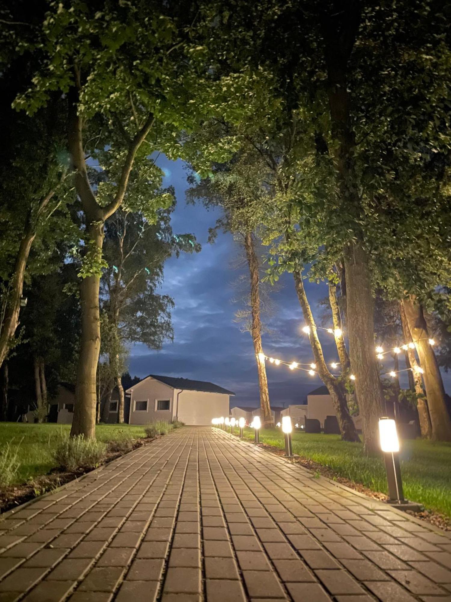Lumi Resort Domki Letniskowe Z Podgrzewanym Basenem Rewal Dış mekan fotoğraf